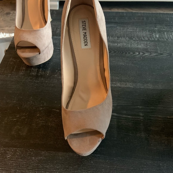 Steve Madden Pumps - Picture 3 of 13